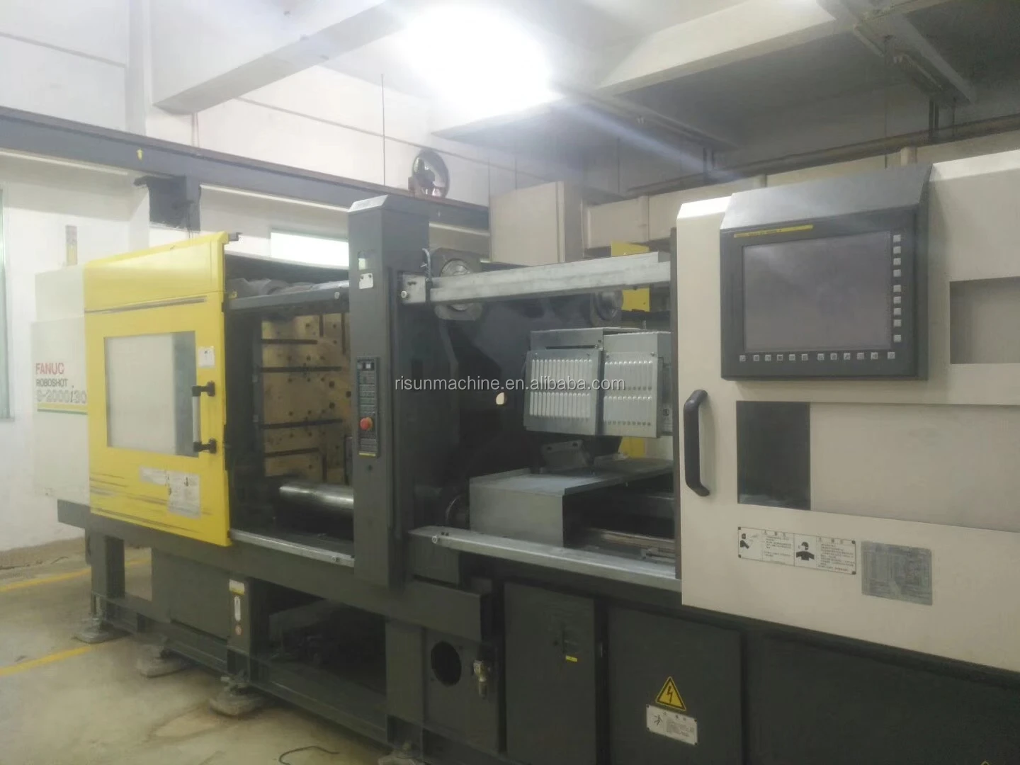 Used FANUC 300 Ton Electric Injection Molding Machine