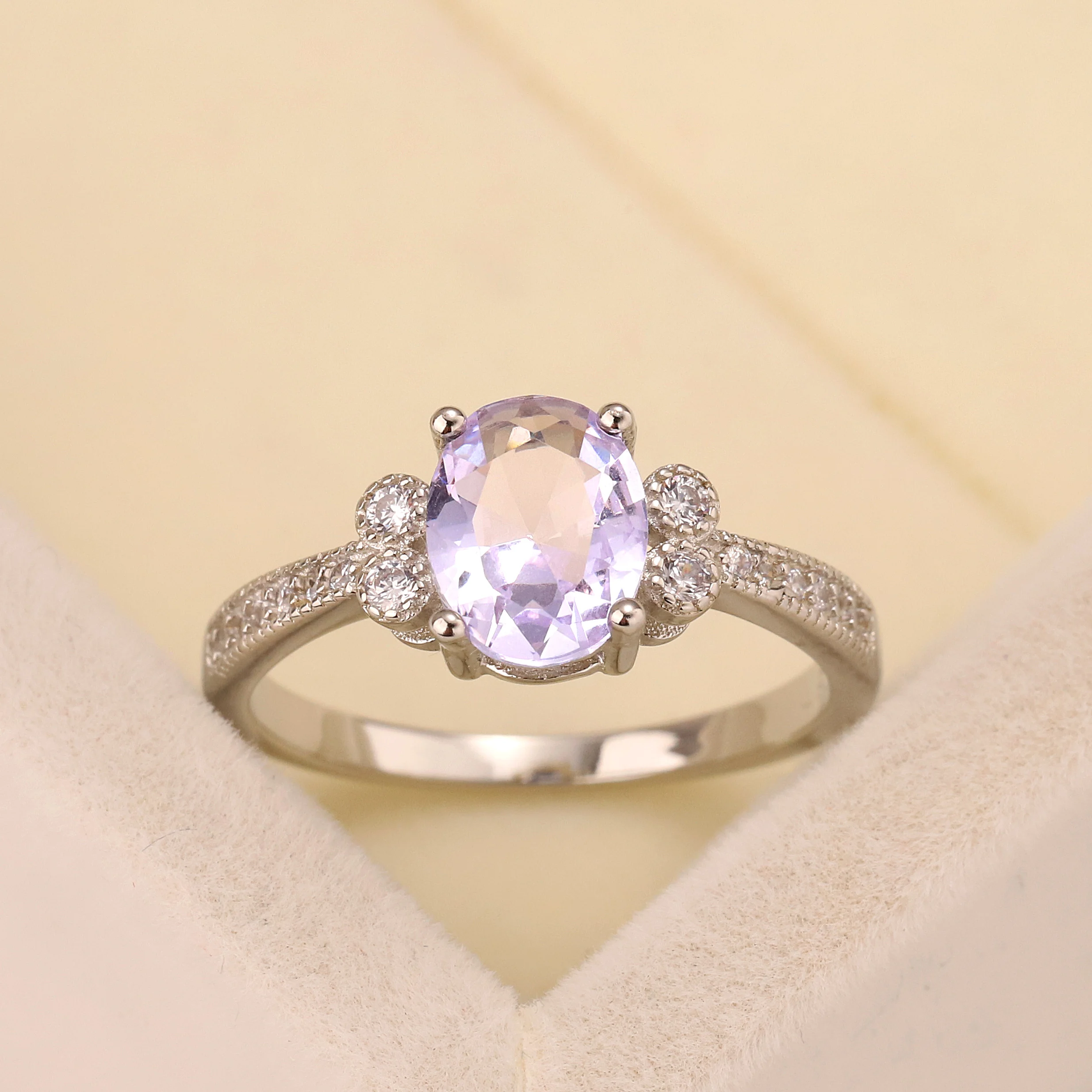 

Best selling European and American fashion S925 silver wedding ring zircon lady purple goose egg crystal jewelry gift