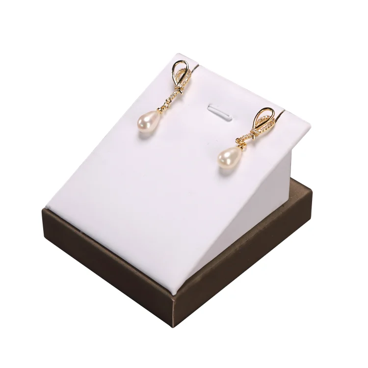 

The latest design drop-shaped natural freshwater pearl earrings for girls as gifts, As picture