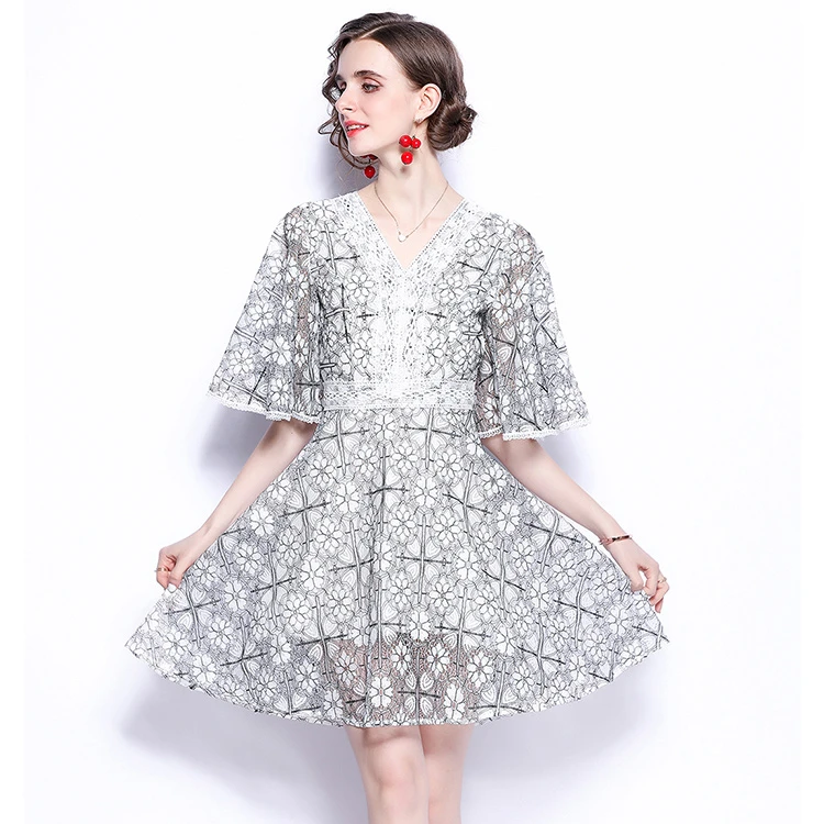 

2018 spring new design elegance long-sleeved A-line dress in the long section of self-cultivation lace party long dress, As pic