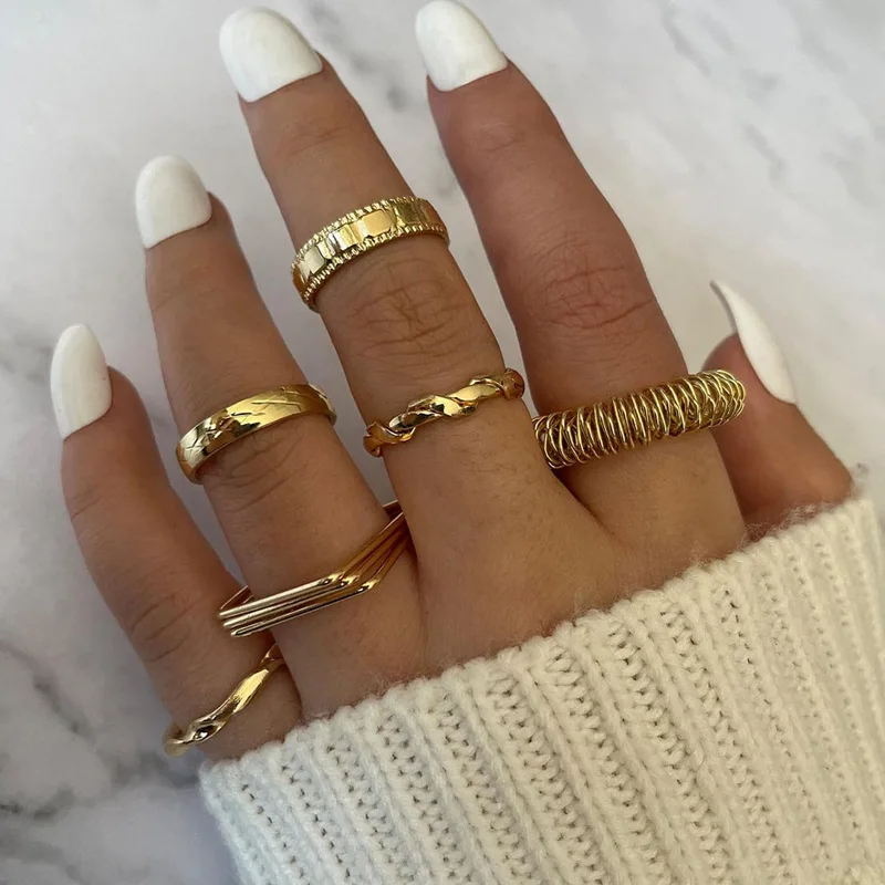 

6 Pcs/Set European American Cross Border Personality Combination Punk Fashion Decompression Irregular Pattern Joint Ring Set, Gold