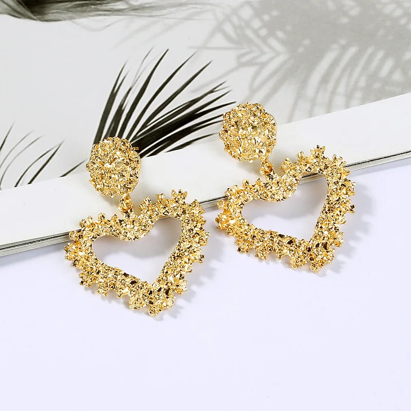 

European and American fashion personality big statement gold simple geometric heart-shaped relief drop stud earrings for women, 2 colors