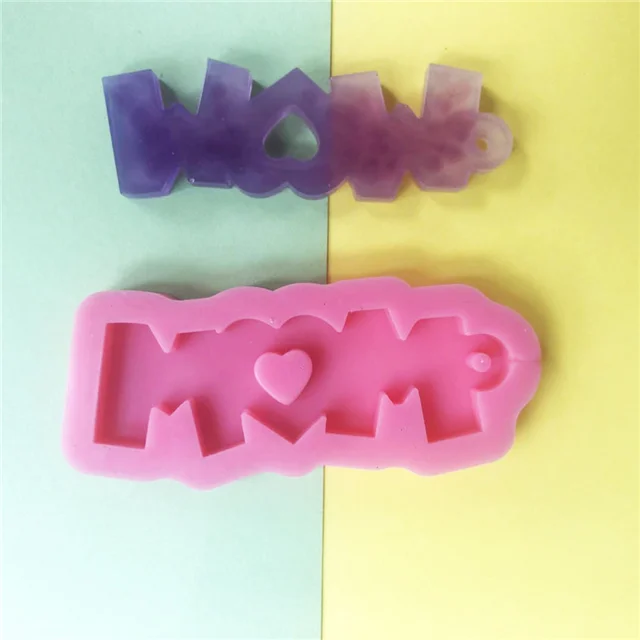 

B173 Free Sample Shiny Silicone Mother 's Day Heart Mom Keychain Molds For Key Ring, Stock or customized