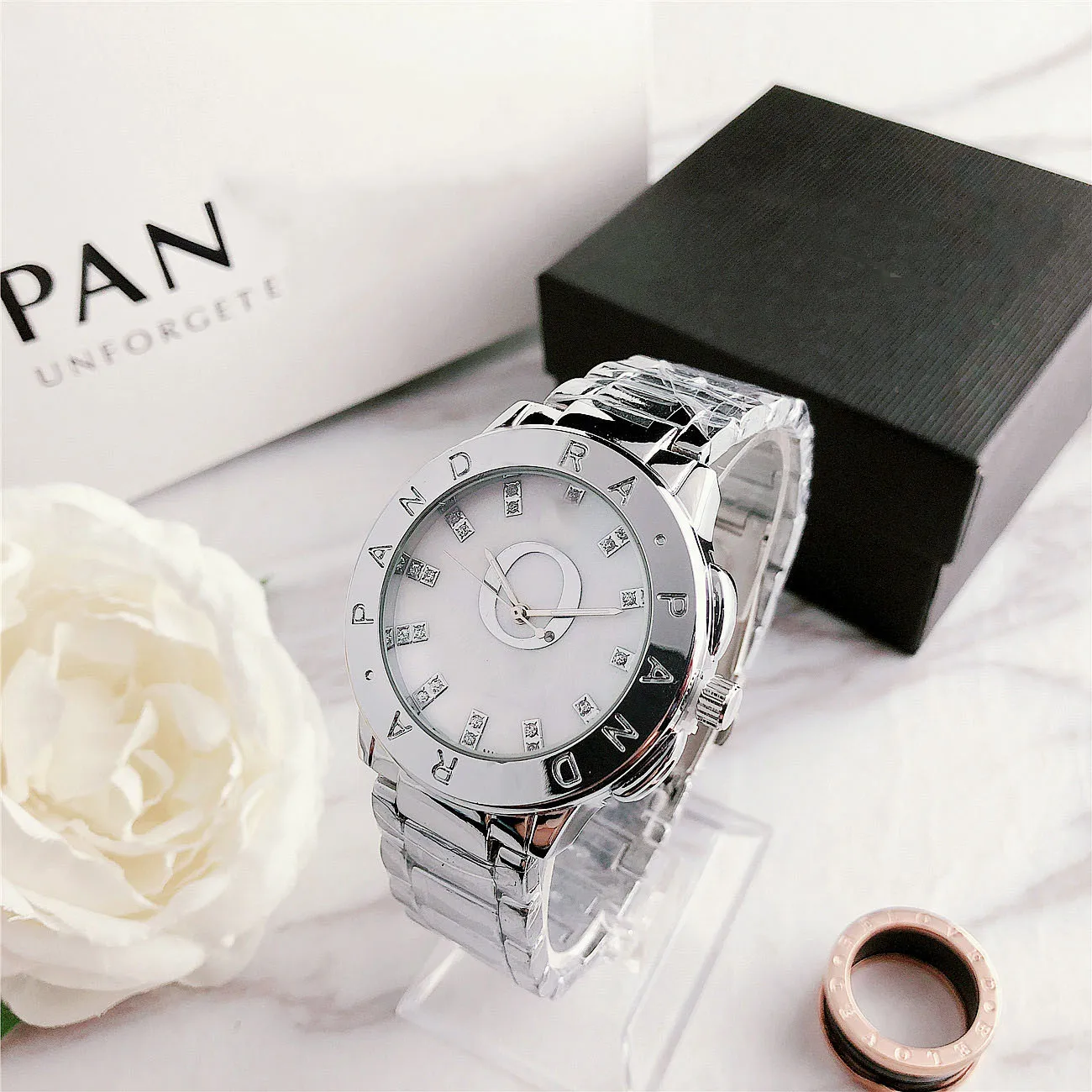 

Digital Literary Small Table Table Foreign Trade Business Wild Ladies Watch Classic Quartz Retro Women's Quartz Watch