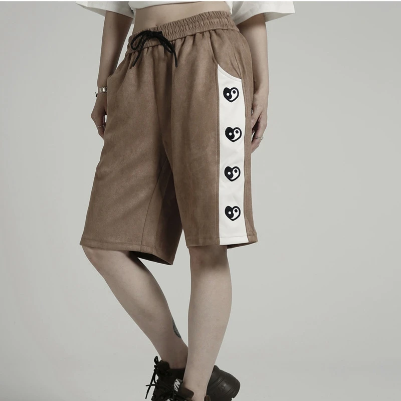 

Wholesale Stylish Men's Clothing Embroidered Stitching Loose Beach Casual Shorts