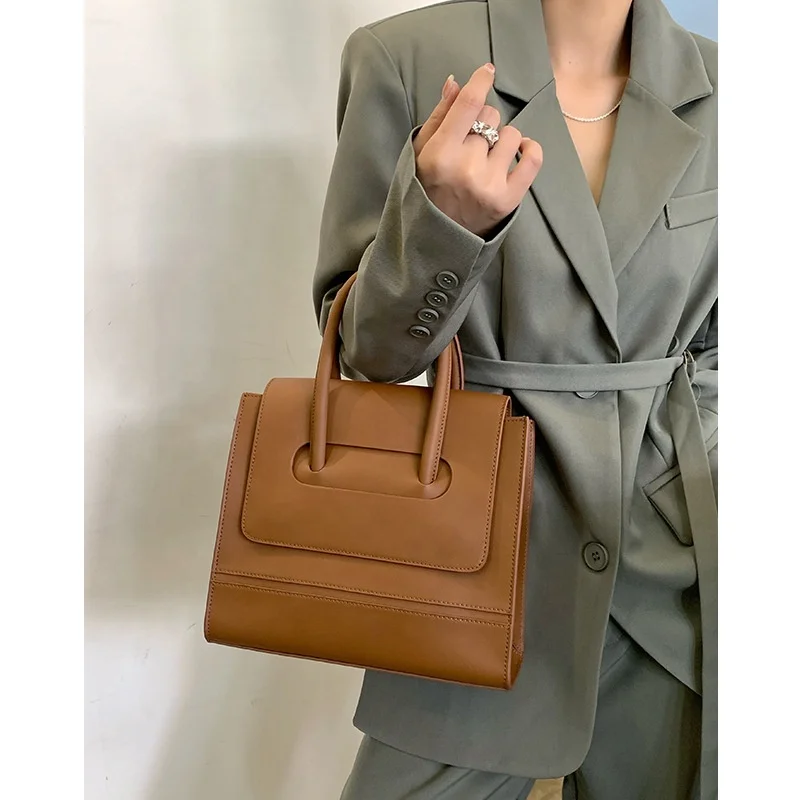 

2021 New Autumn / Winter Solid Color Office Handbag Women'S Genuine Leather Single Shoulder Bag Messenger Bag Women