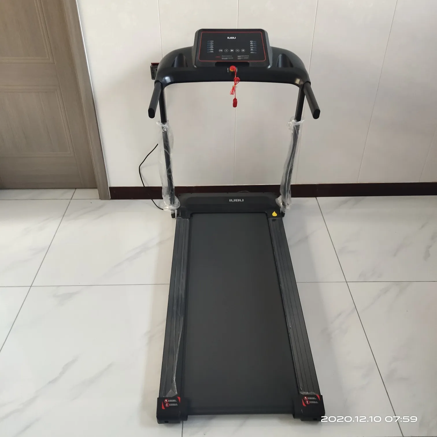 

Home Running Machine Folding Commercial Treadmill Motorized Electric Treadmill Machine with Massager Belt