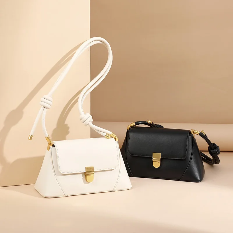 

Custom OEM Logo White Cream PU Leather Stylish Fashion women 's Cross Body Shoulder Bag