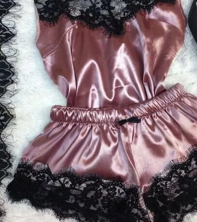 

Wholesale Women Sexy Multi Color Cute Off Shoulder Eyelash Lace Two Piece Lingerie