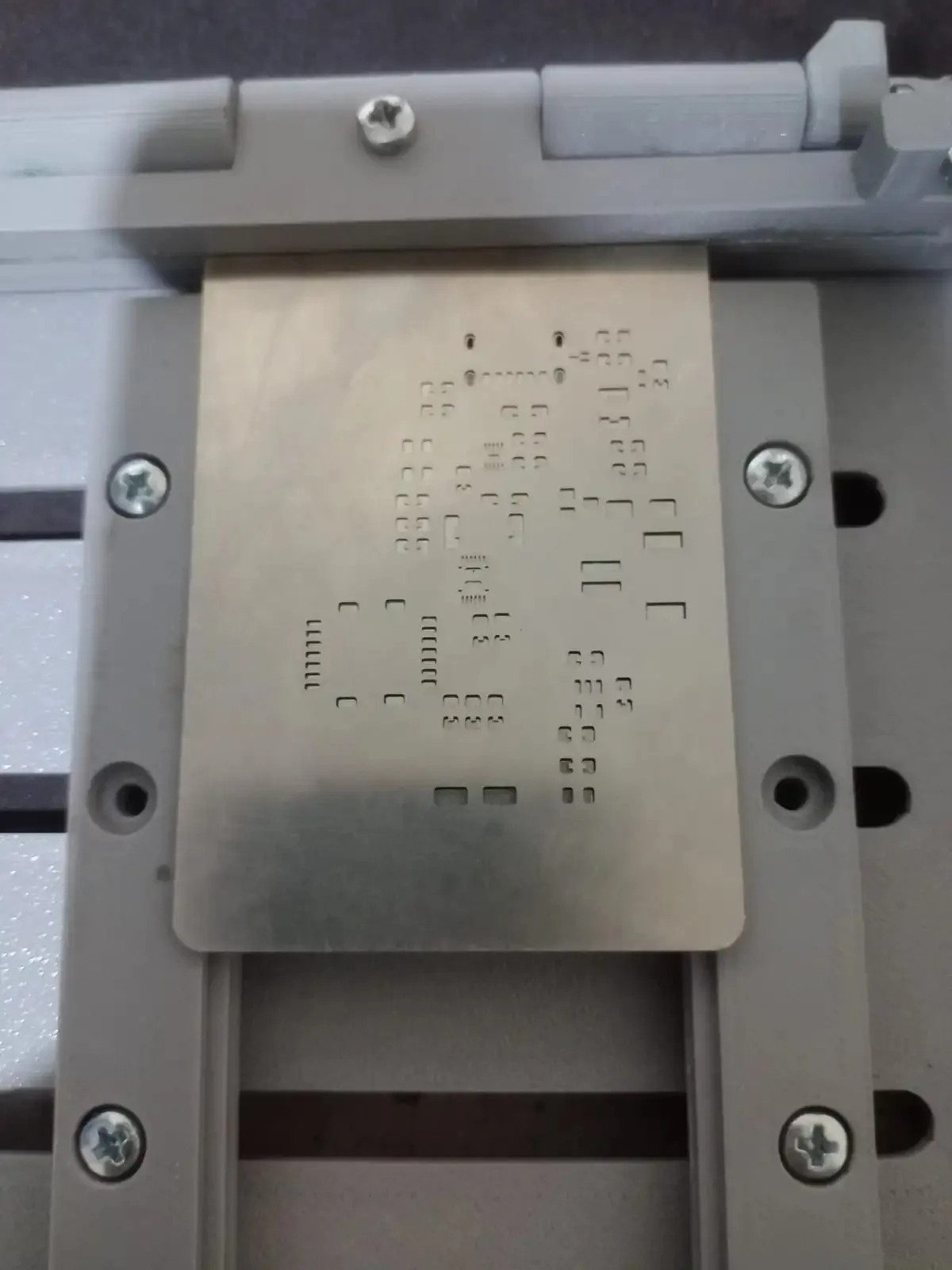 Customer stencil in fixture