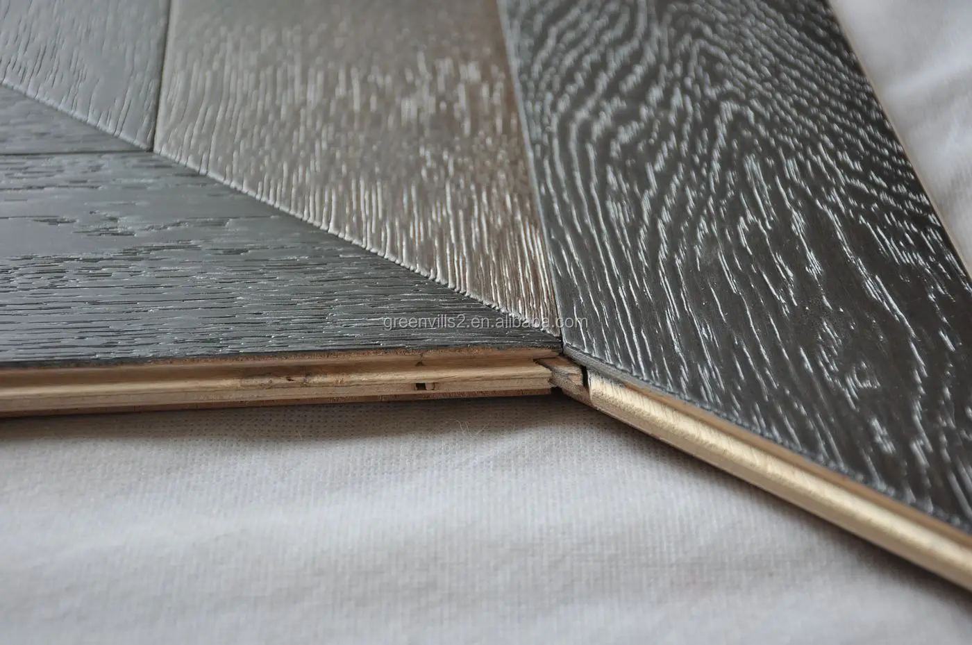 carbon silver floor (2).jpg