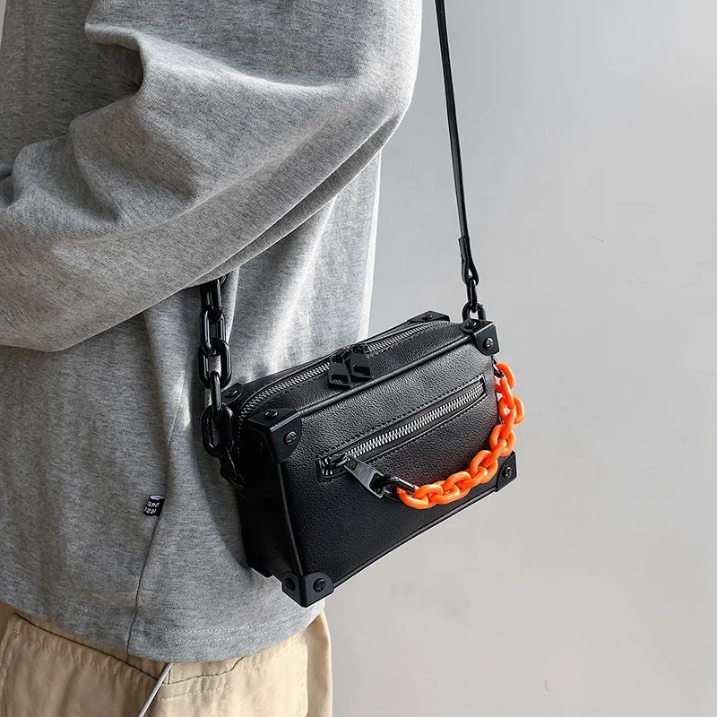 

Simple Solid Color Cool Unisex Men High Quality Pu Leather Large Shoulder Spliced Chains Cross Body Phone Women Messenger Bag, 2 colors