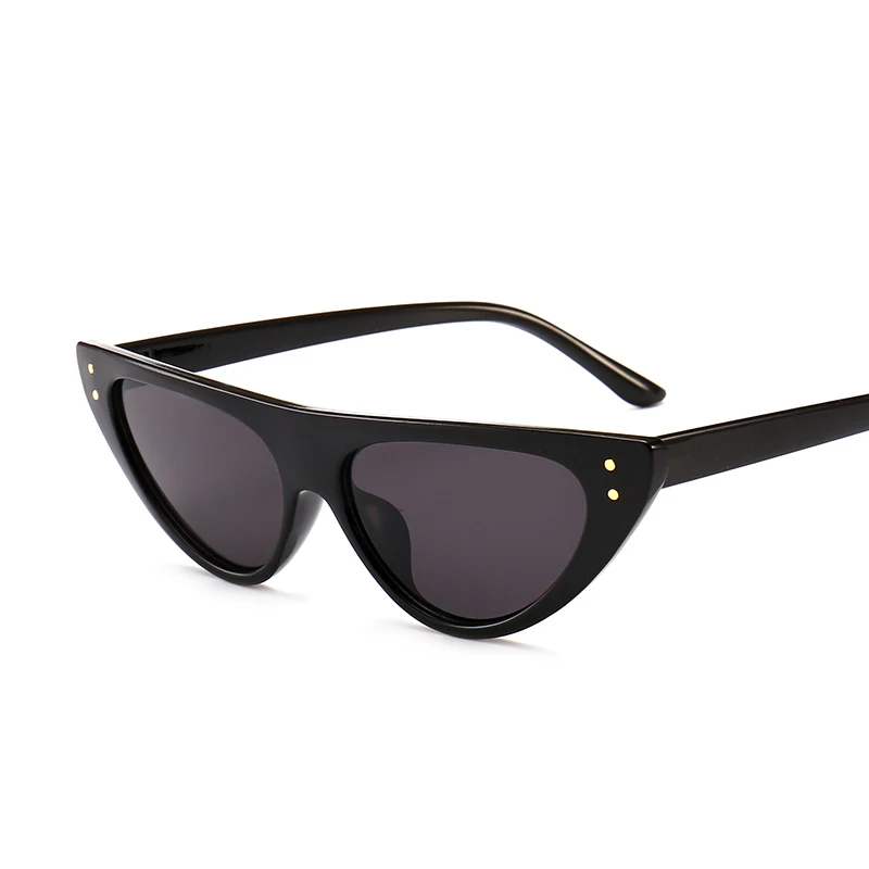 

2018 vintage hot sale sunglasses women small sunglasses cat eye rivets decoration