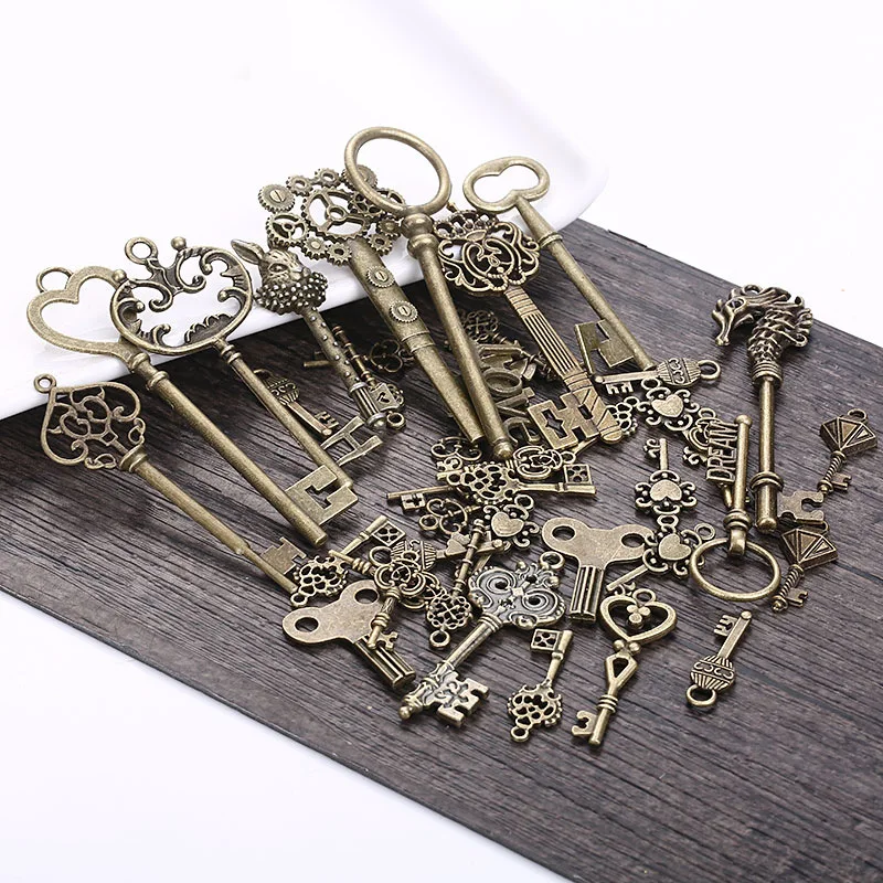 

Vintage Antique Keys Metal Key Old Skeleton Key Charm Pendant YL-A13431