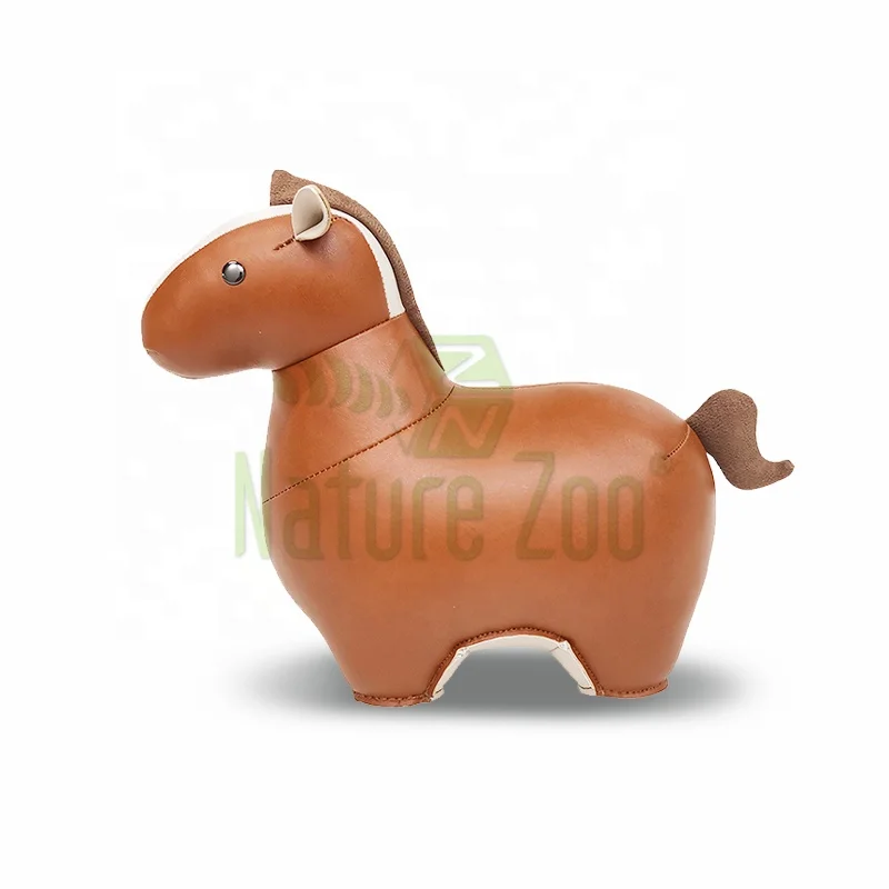 

Modern living room coffee table furnishings creative art decorations horse
