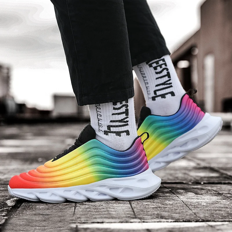 

2021 Seven colors Iridescent sport shoes men Causal Fashion zapatos Sports trainers Running sneaker Rainbow shoes