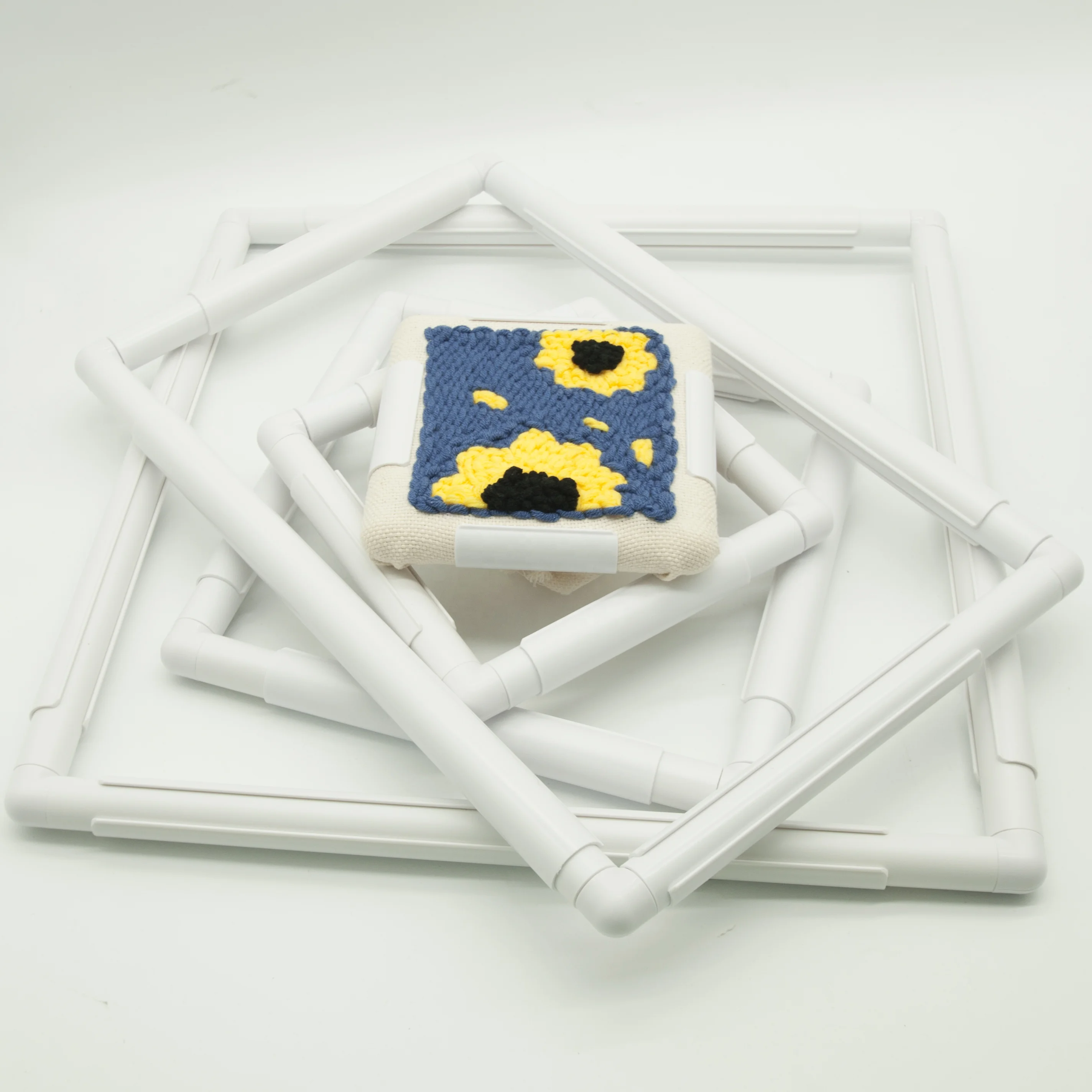 

Plastic Cross Stitch Frame Square Embroidery Hoop, White