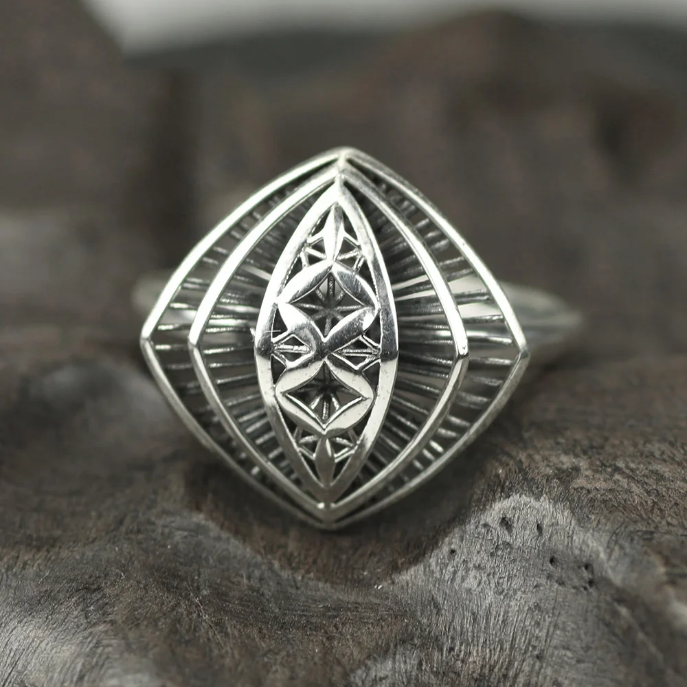 

Original Design Vintage 925 Sterling Silver Rings For Women Hollow Flowers Design Geometrical Shape Elegant Jewelry Ring