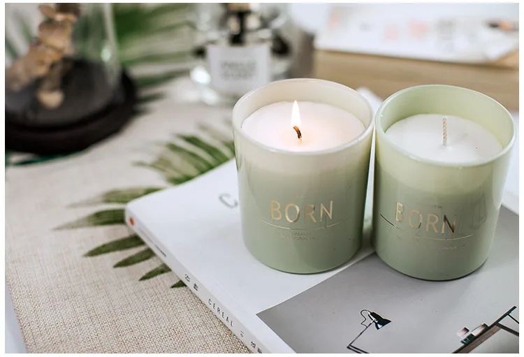 Natural Soy Wax 100% Cotton Wick Scented Candle Gift Set with luxury white Jar