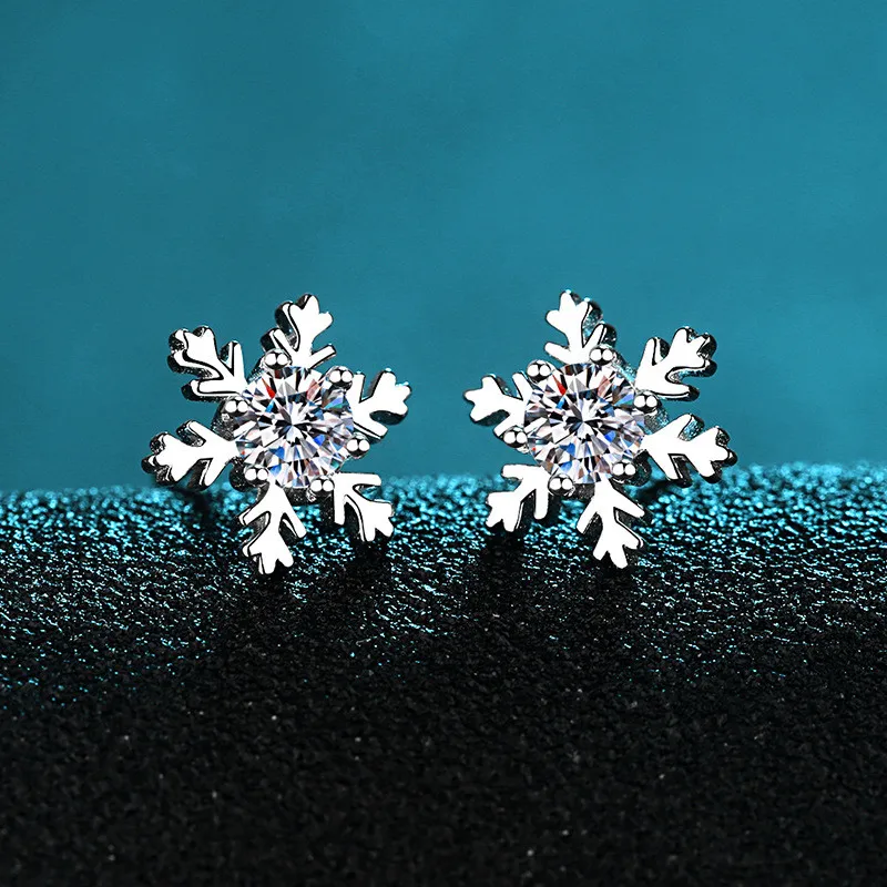 

Silver 925 Original Diamond Test Past Brilliant Cut Total 0.6-2 Carat Sparkling Snowflake Moissanite Stud Earrings for Women
