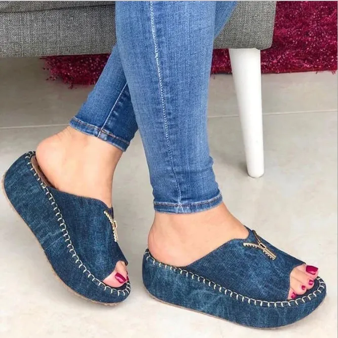 

2020 Hot Fish toe Thick flat bottom Platform Large shoes slippers for women, 5 colors