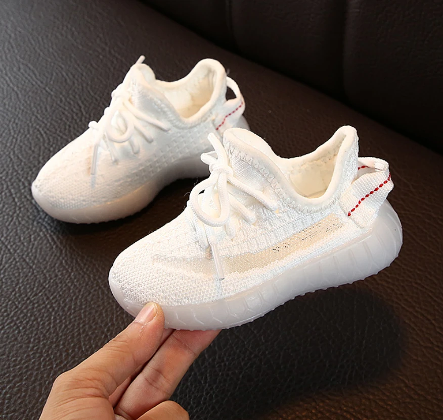 

2021 new summer flying woven sports leisure breathable yeezy luminous running shoes children's shoes
