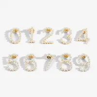 

New Pearl Lucky Number Brooch Personalized elegant alphabet letter brooch women Lady Word Brooch Pins Unique badge jewelry gift