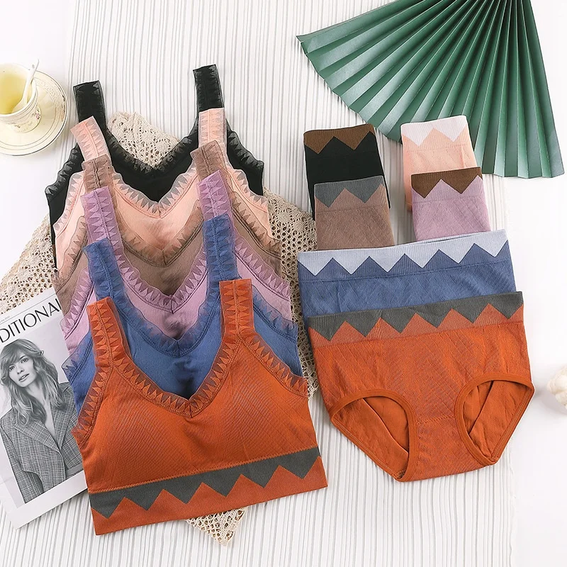 

2021 New Lace Bra Ladies Comfortable Beauty Back Sports Vest Bra Set High Waist Panties Bra And Panties Sets For Girls