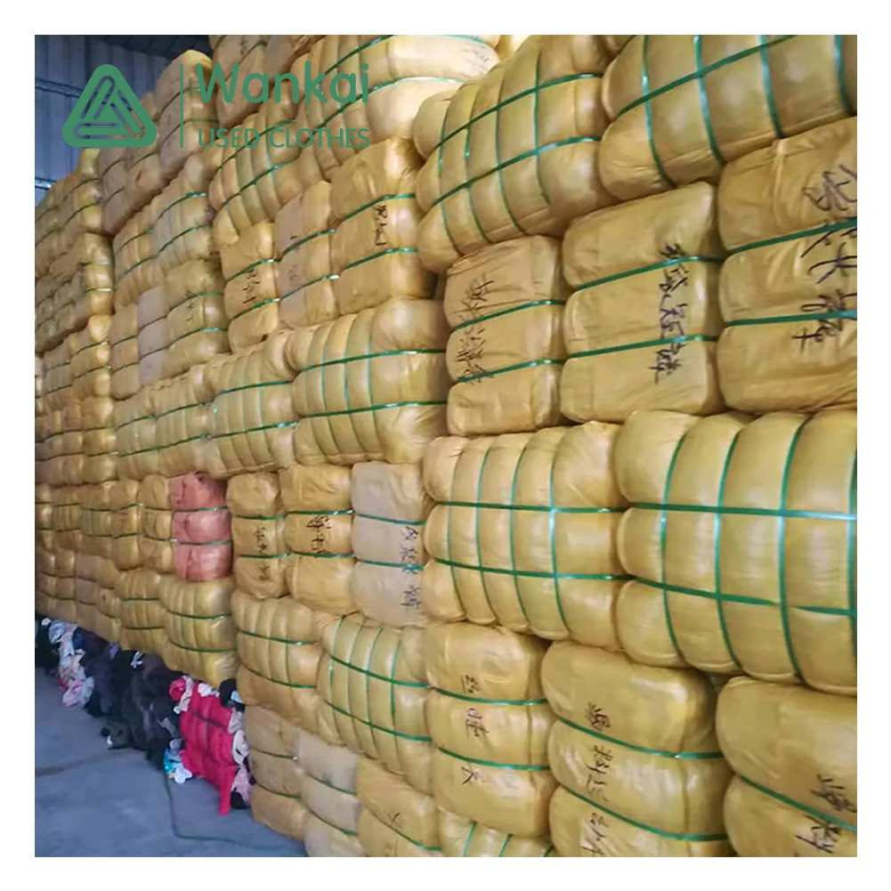 

2020 High-Quality Materials From Developed Cities, Cheap Price Used Clothes Bales Abrigos, Mixed color