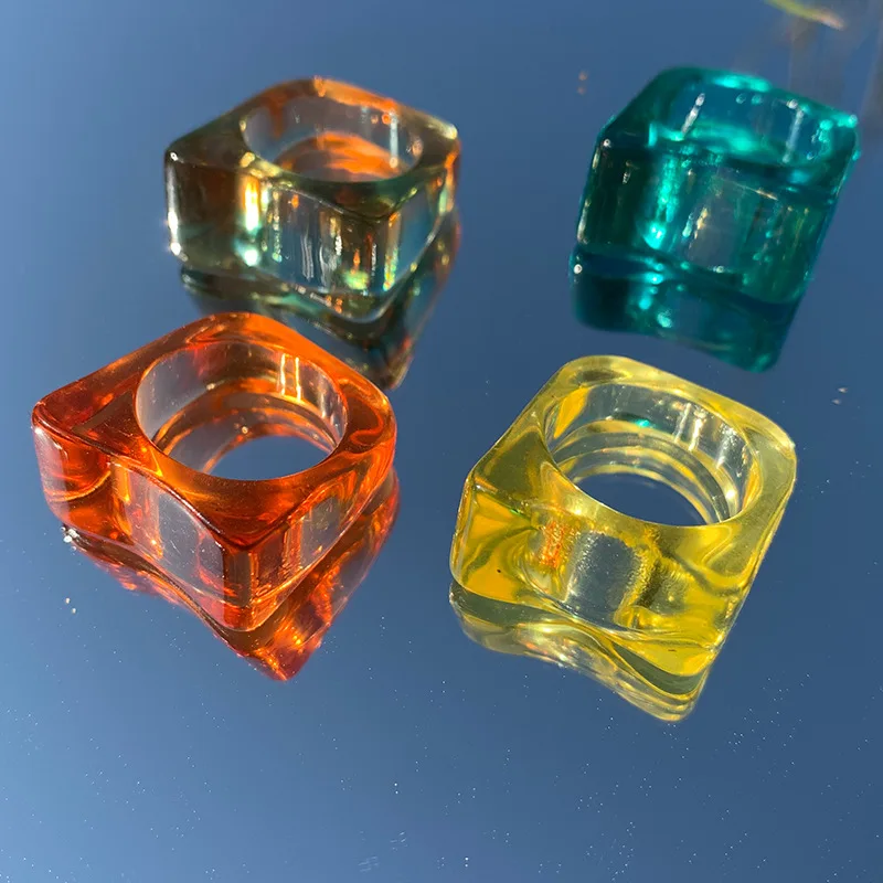 

2021 Fashion New Colorful Transparent Acrylic Rhinestone Resin Ring Geometric Square Acrylic Ring for Women Girls