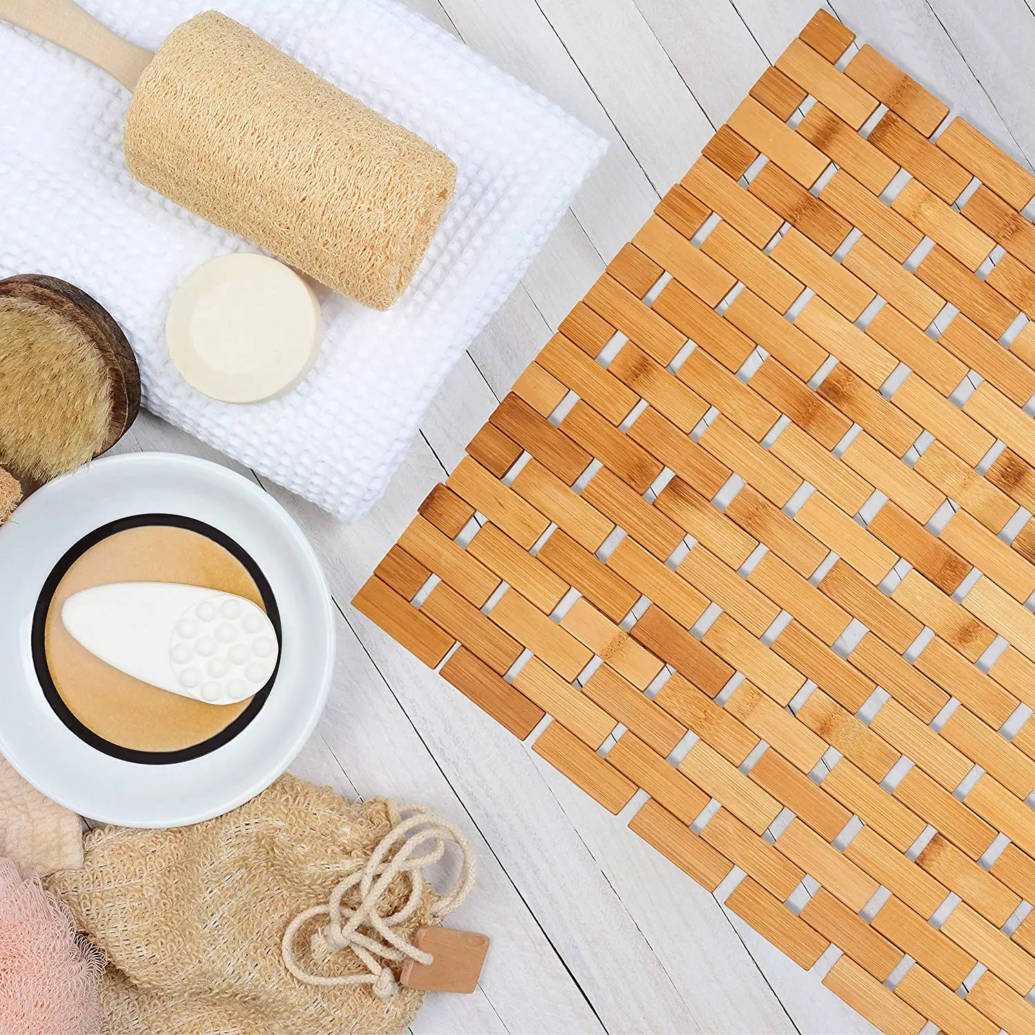 01.bamboo bath mat.jpg