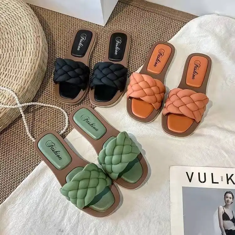 

2021 new popular sandals indoor and outdoor beach soft soled sandals fashionable and lovely line slippers, Picture