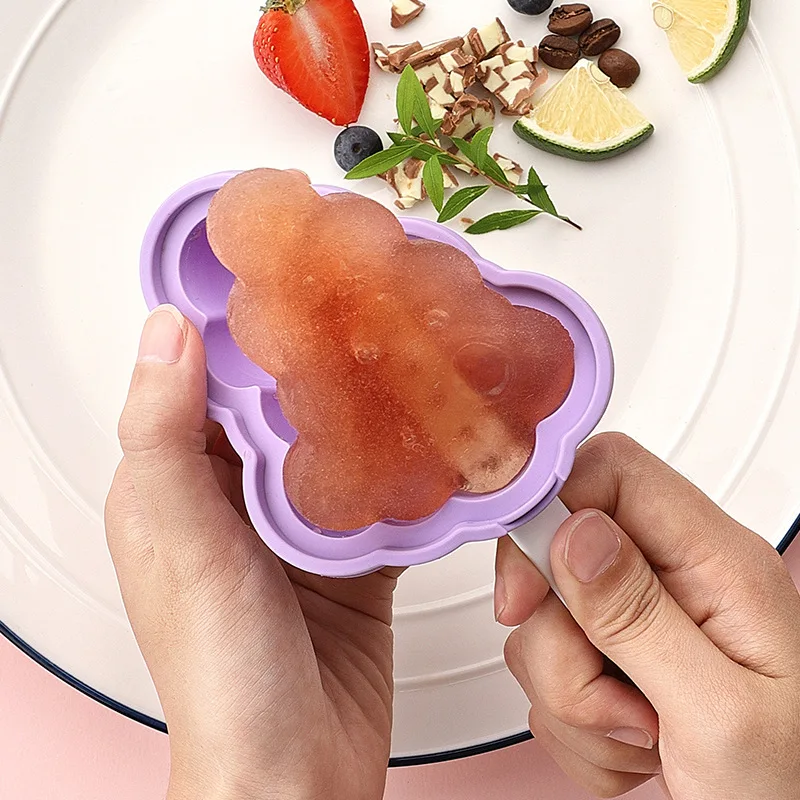 

Spot kitchen household Popsicle Popsicle mold Silica gel ice cream mold European standard with cover ice cream mold wholesale, White
