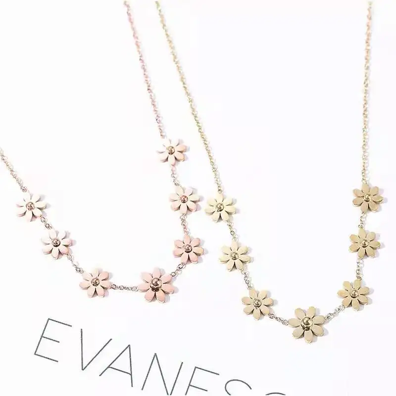

African stainless steel necklace titanium steel versatile flower rose gold necklace fashion temperament women's Pendant Jewelry