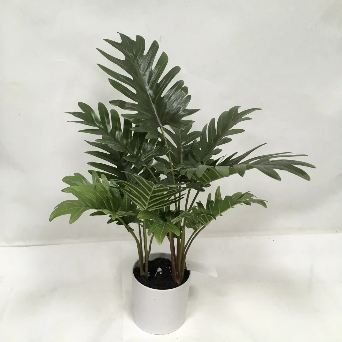

Wholesale quality artificial green plants philodendron plastic tree tropical decorative big leaves bonsal, Natural green color