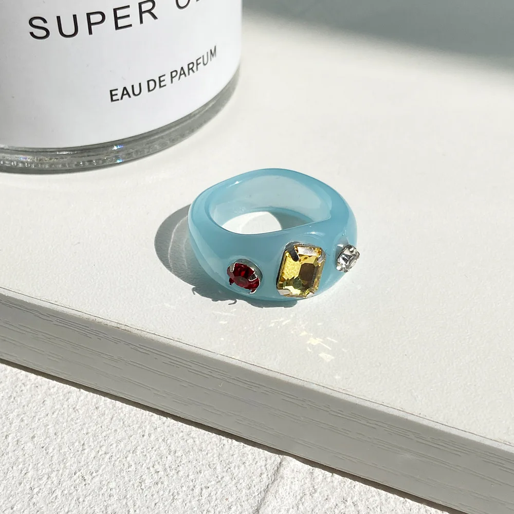 

Retro resin acrylic with diamond ring with jelly-colored index finger ring, Multi