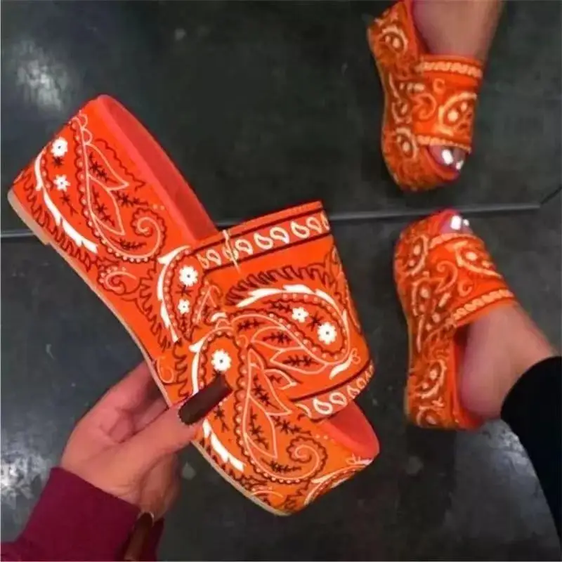 

Hot selling New design slippers women shoes sandals ladies platform printed summer sandals, As the picture show