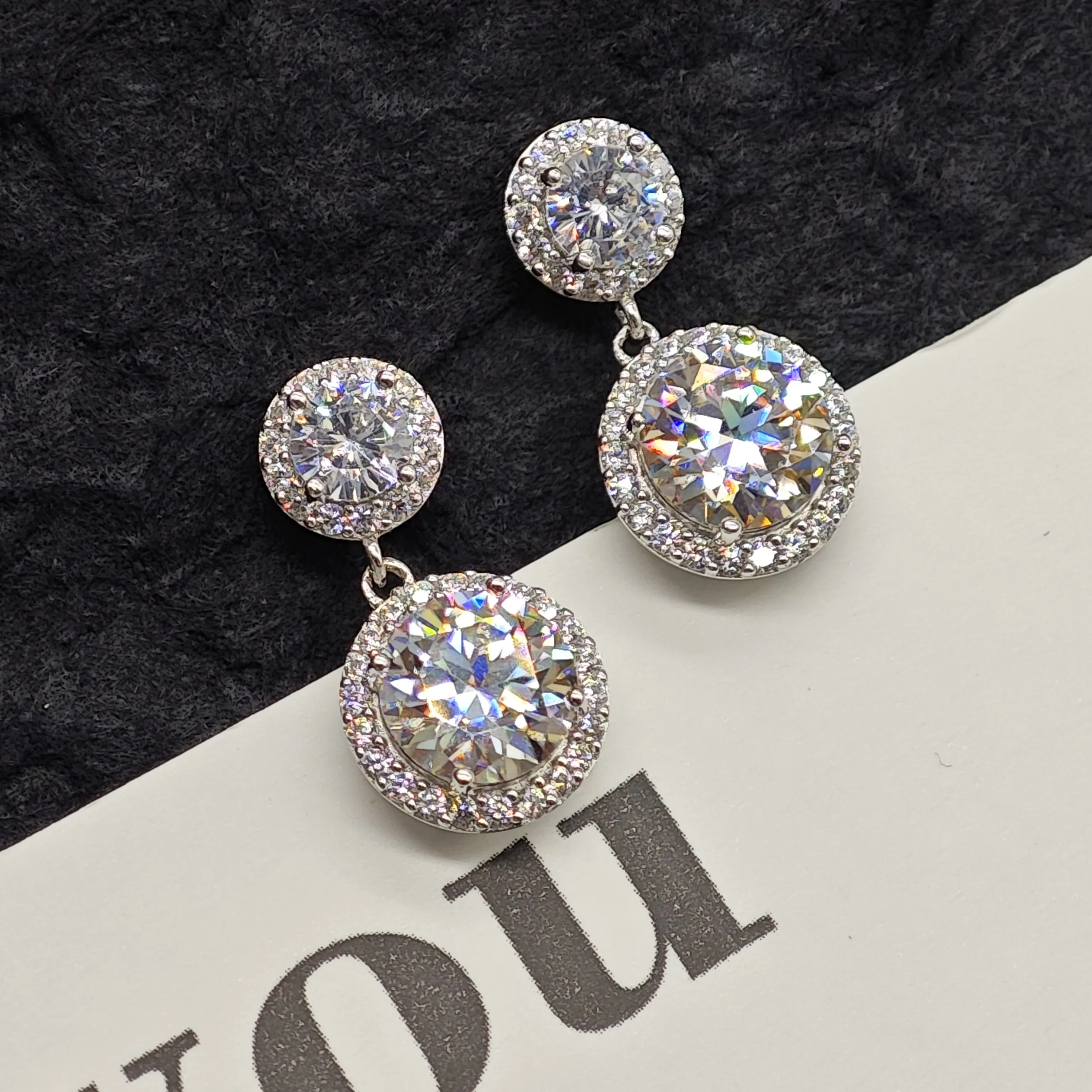 Ilona Luxury Vintage Heart Shape 925 Silver Plated Moissanite Stud Earrings with Claw Setting for Women