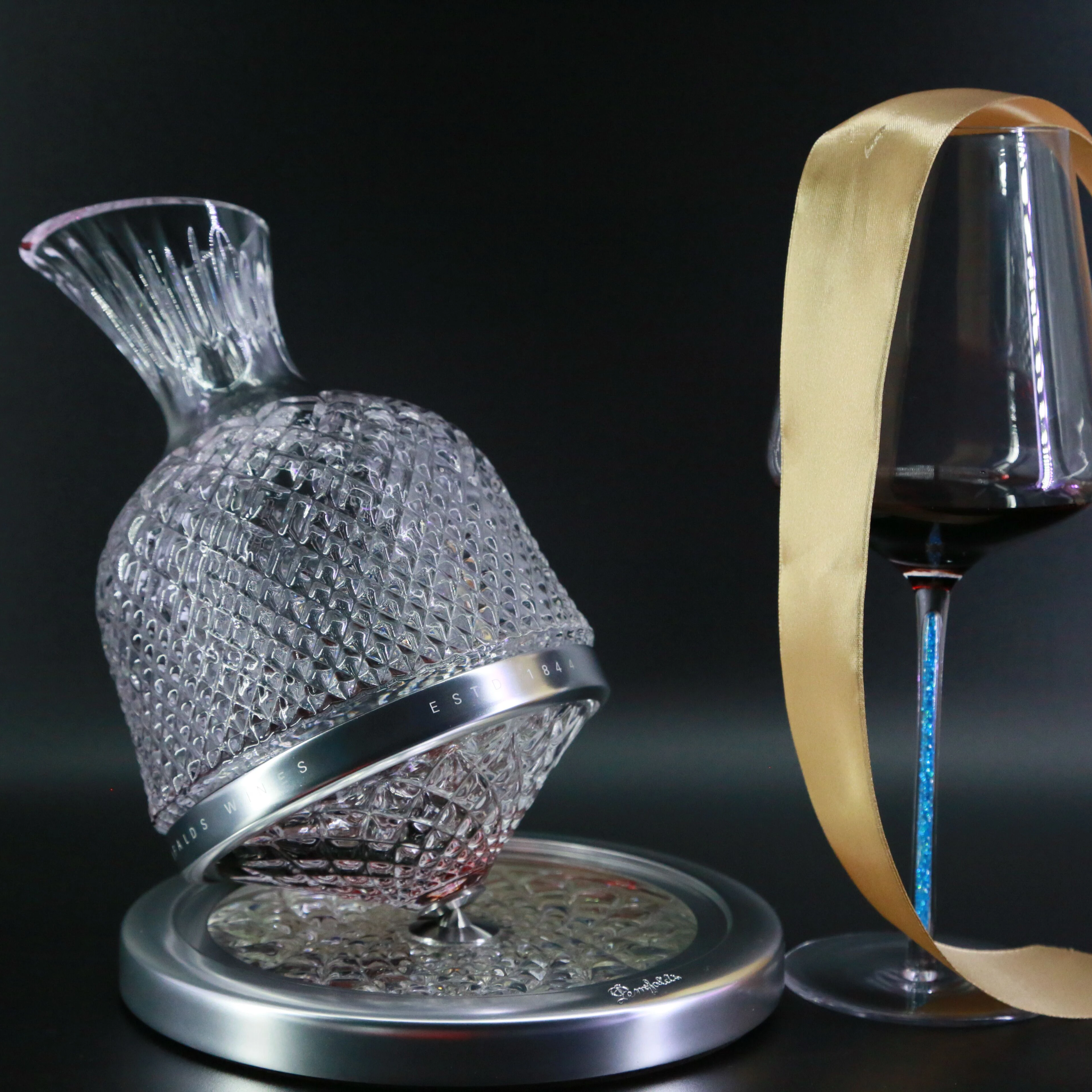 

1000ml Creative Roly-Poly Rotate Glass Decanter Tumbler Glass Wine Decanter, Clear