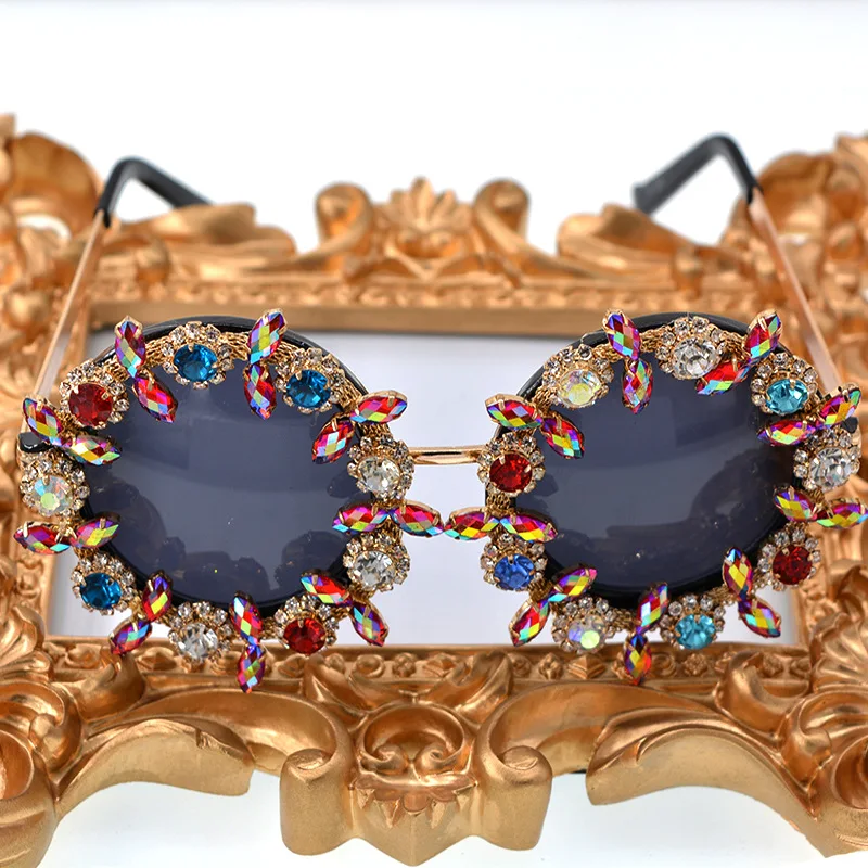 

New Baroque Diamond-Studded Exaggerated Personality Color Sunglasses Female Sunflower Sunglasses, Picture shows