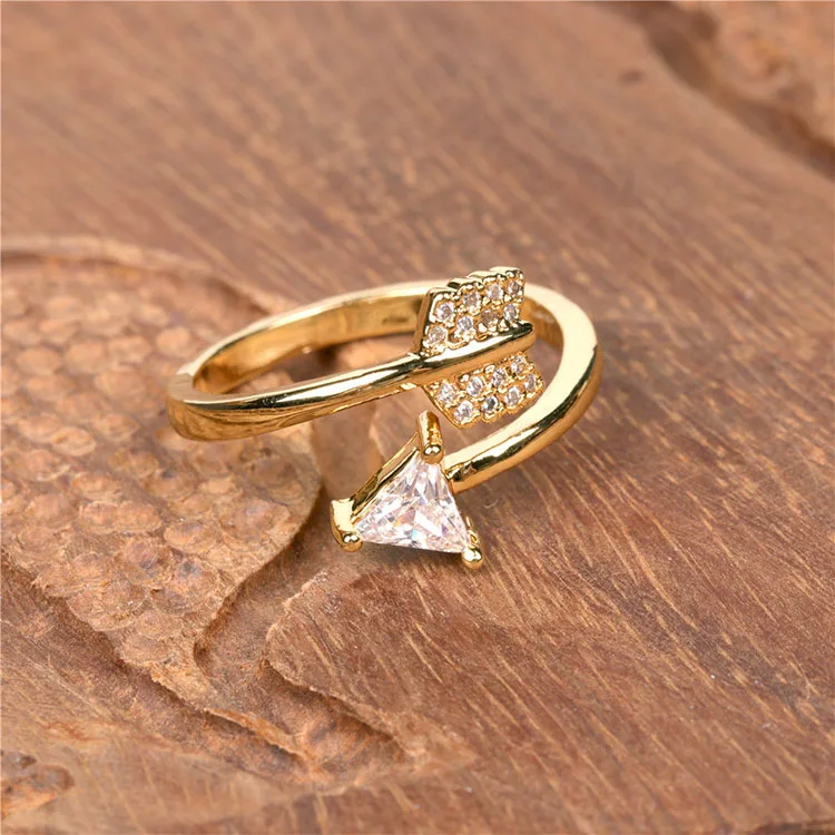 

RM1143 Chic Bling Crystal Arrowhead Finger Rings for ladies,Diamond Zircon CZ Micro Paved Arrow Rings for women