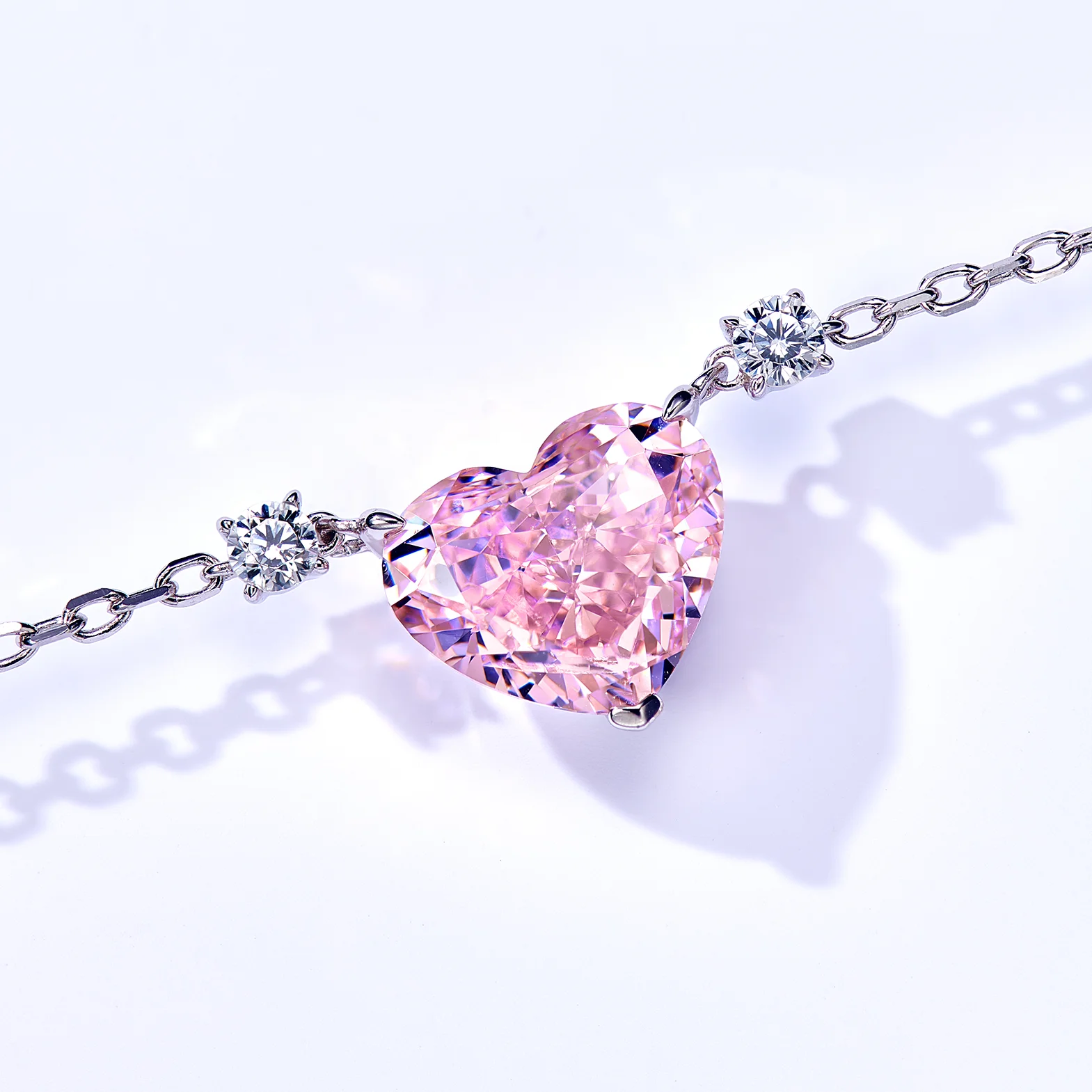 

Luxury Engagement jewelry heart necklace for girlfriend
