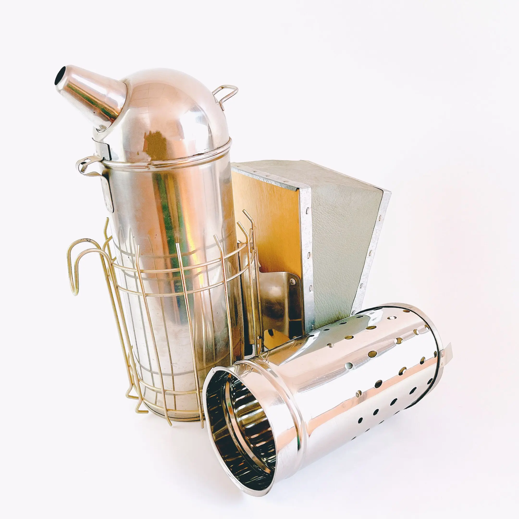 CHINABEES Beekeeping Tool Stainless Steel Bee Hive Smoker Galvanized Iron With Heat Shield Protection Beekeeping Equipment