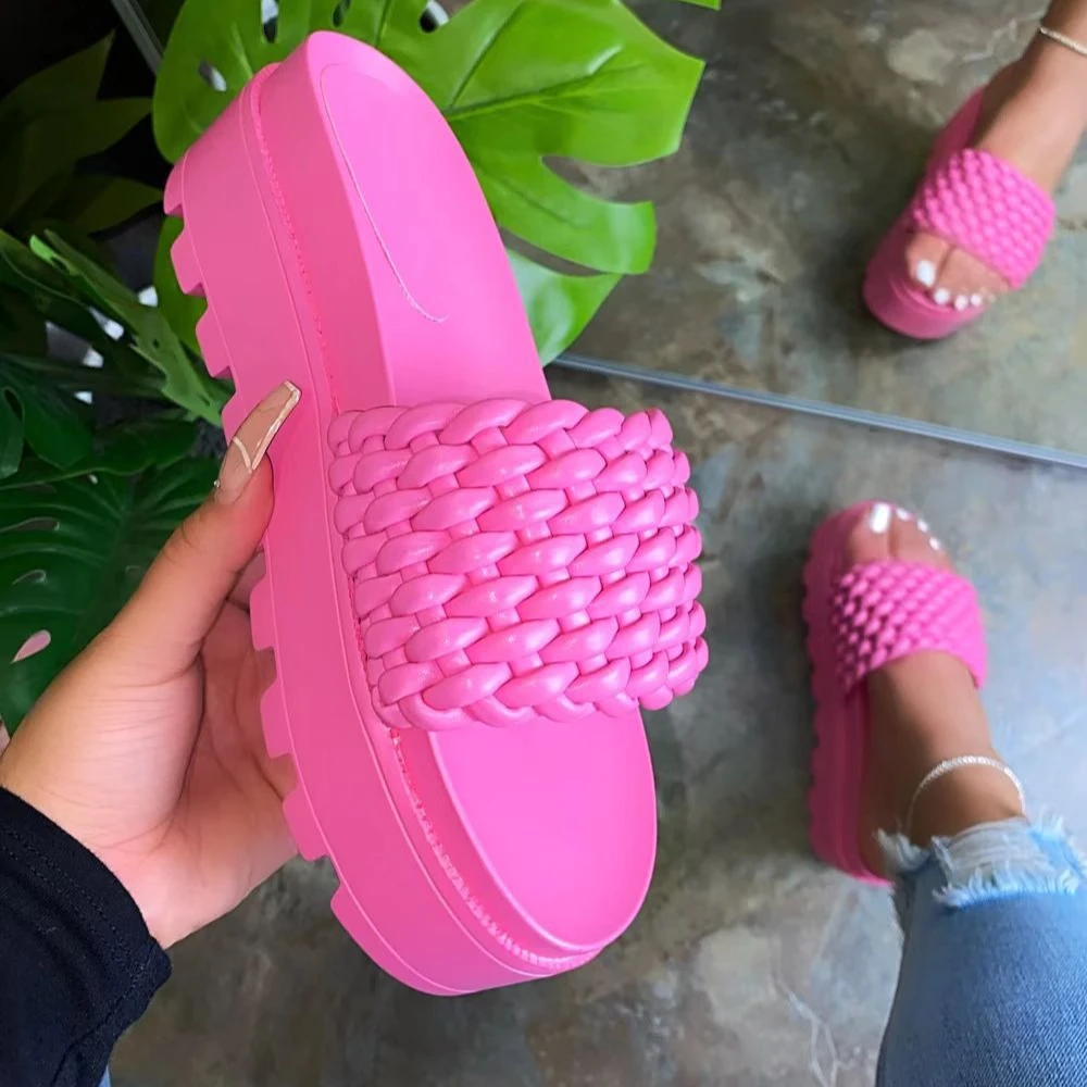 

Hot selling platform Sandals round Toe slippers Beach Casual Slippers Flip Flops Girl Casual Slippers