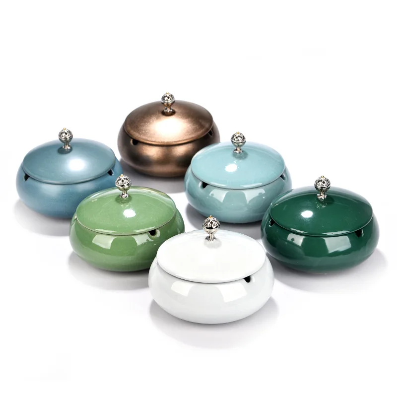

Hot selling Nordic creative modern home decoration Custom different colors of ceramic ashtray for office smoking accessories