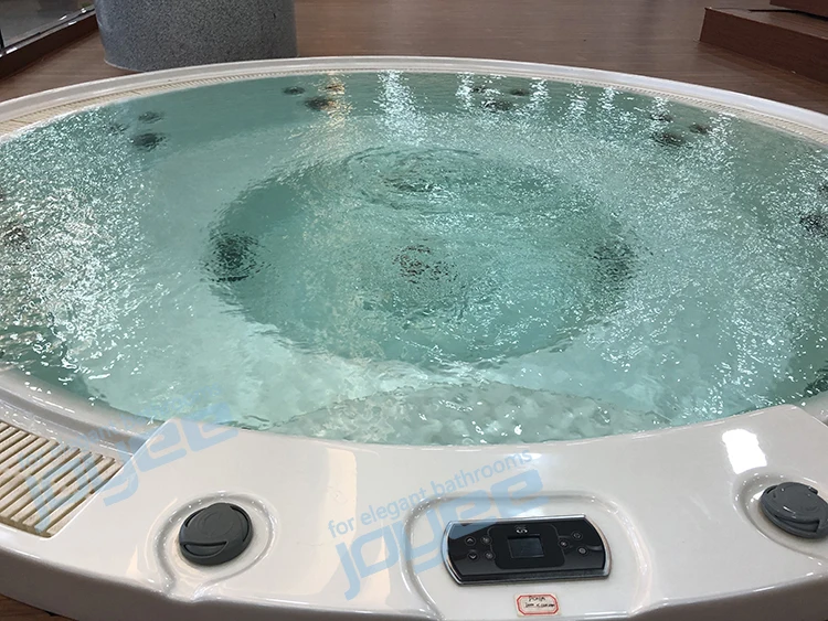  idromassaggio giardino esterno(4).jpg