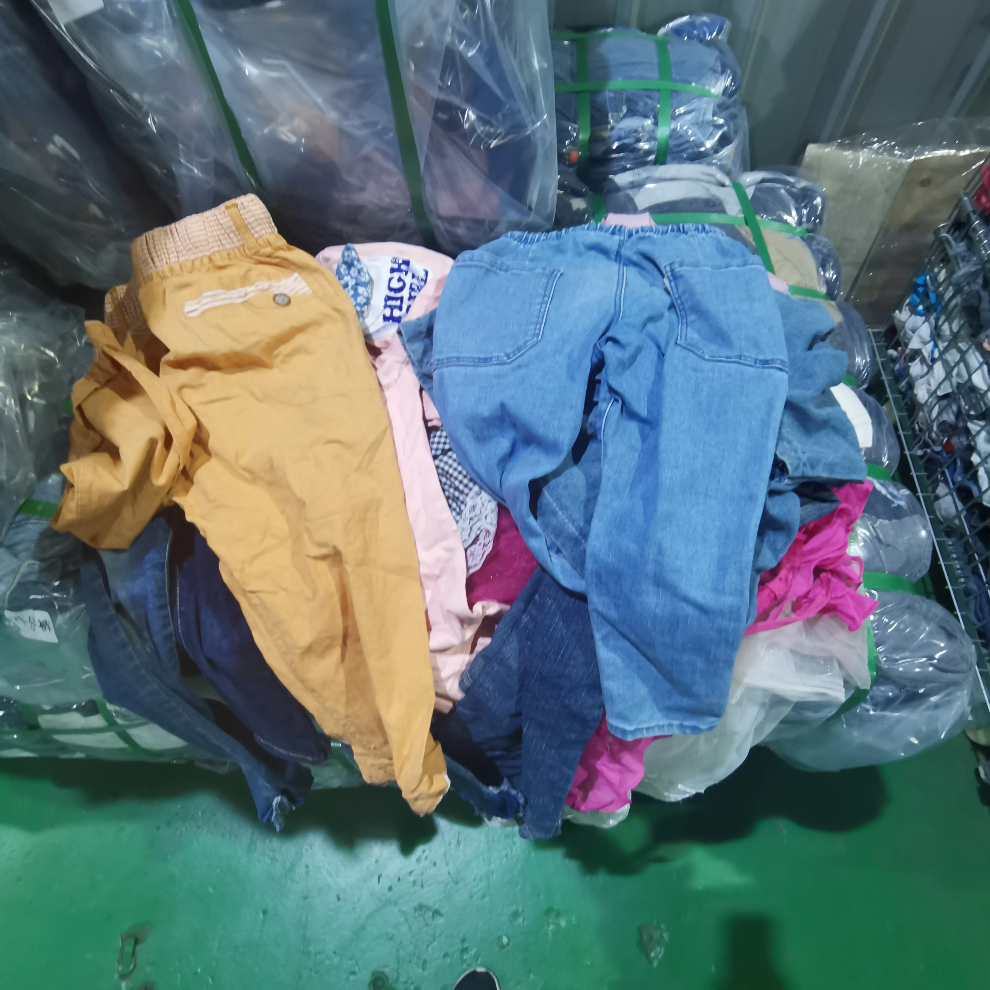 

A Grade Casual 100Kg Per Bale Colourful Summer Second Hand Clothing, Best Sell children Used Clothes kid's t-shirt used clothing, Mixed color