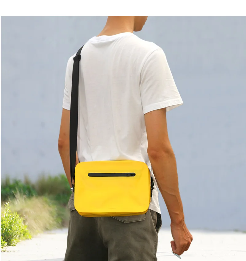Factory Wholesale Unisex Mini Single Small Messenger Bag Fashion Shoulder Cross Body Bag Waterproof Chest Bag