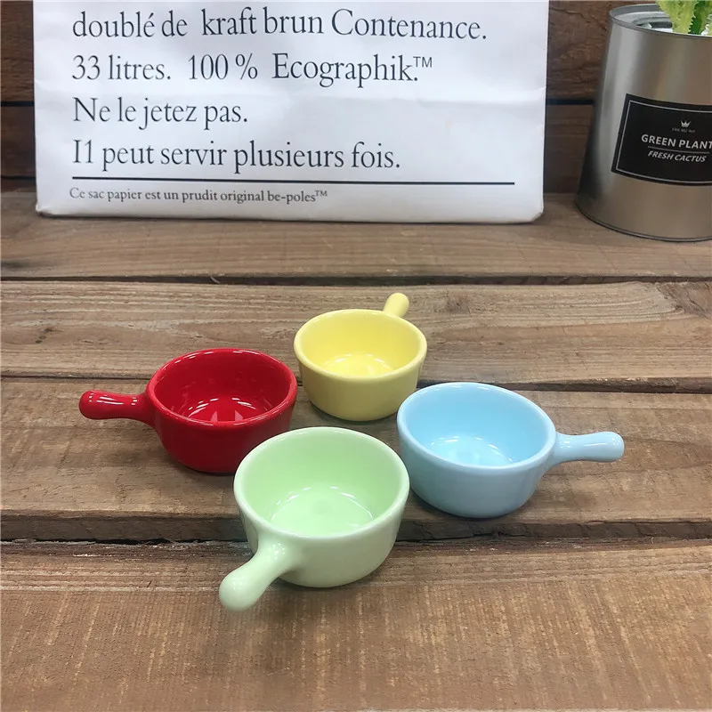 

Latest product Amazon hot selling multicolor mini ceramic soy sauce &ketchup dish with single handle