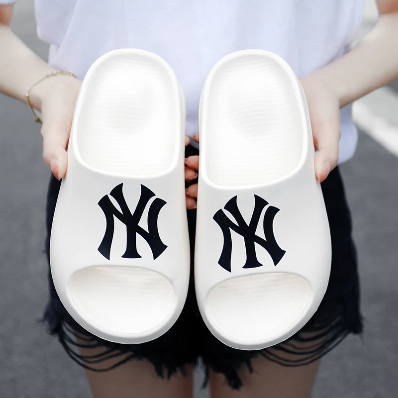 

Wholesale Fashion Brand NY House Slippers EVA Rubber Indoor Outdoor Beach Designer Slides Men's Slippers Luxury Slides Men